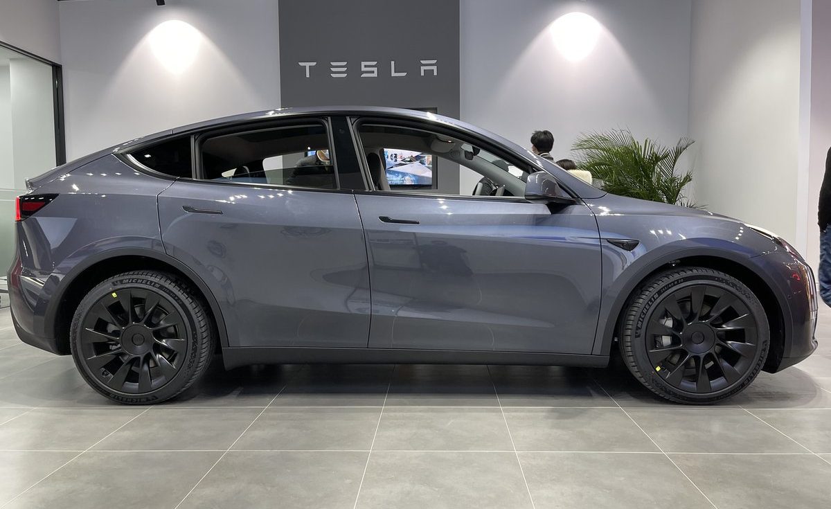Tesla China-made Model Y SR
