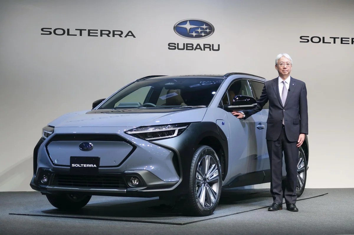 Subaru-Launches-Solterra-Its-First-All-Electric-Car-Developed-With-Toyota