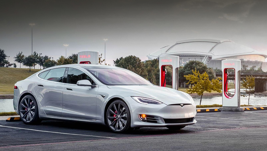 Tesla model s supercharging