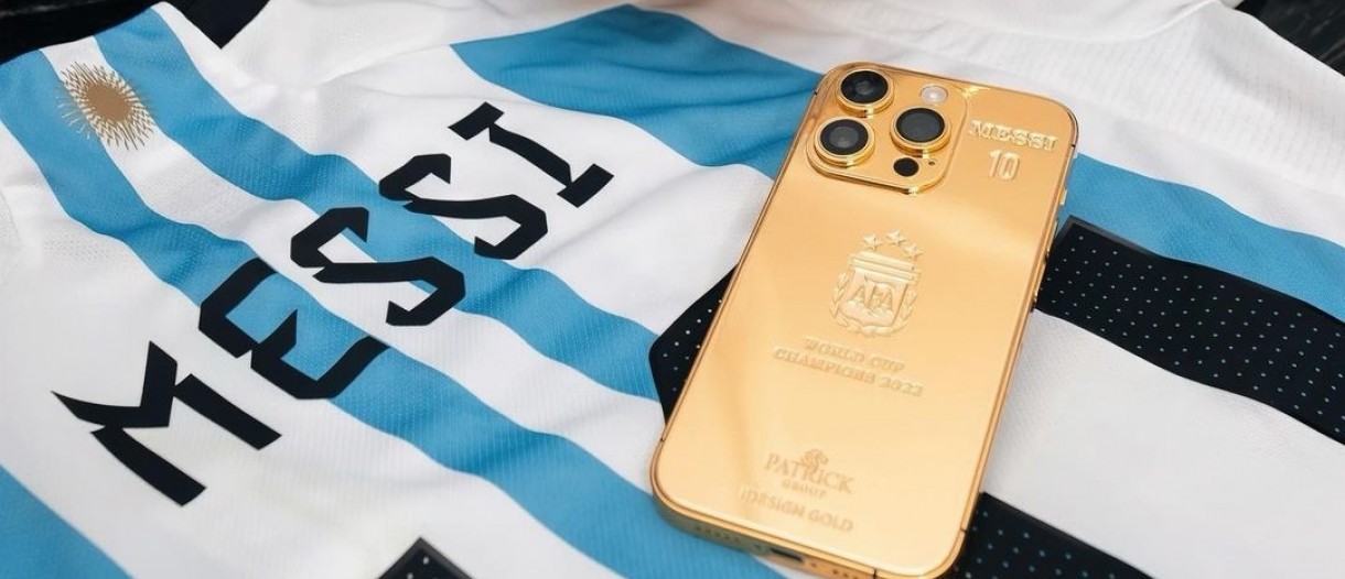 Lionel Messi gold iPhone 14